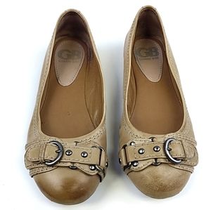 Gianni Bini Flats Buckle and Studs Size 6.5 Tan